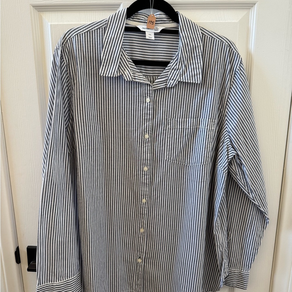 Old Navy Men's Navy Striped Button Down Shirt